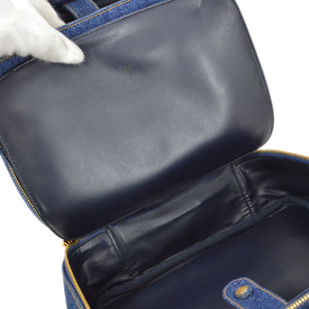 CHANEL 1996-1997 Denim Lunch Box Vanity 00094