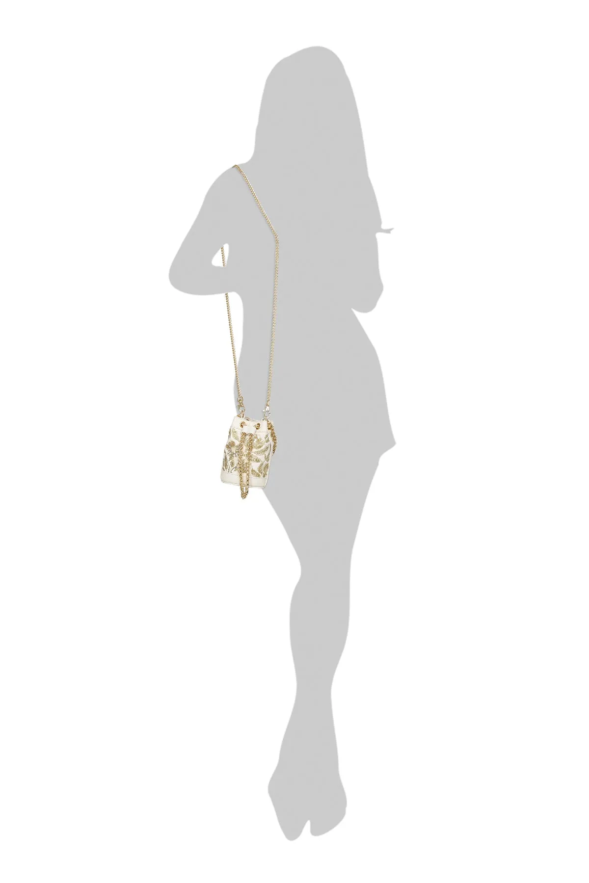 Sharnamli Mehra Adhar with the Holly bag