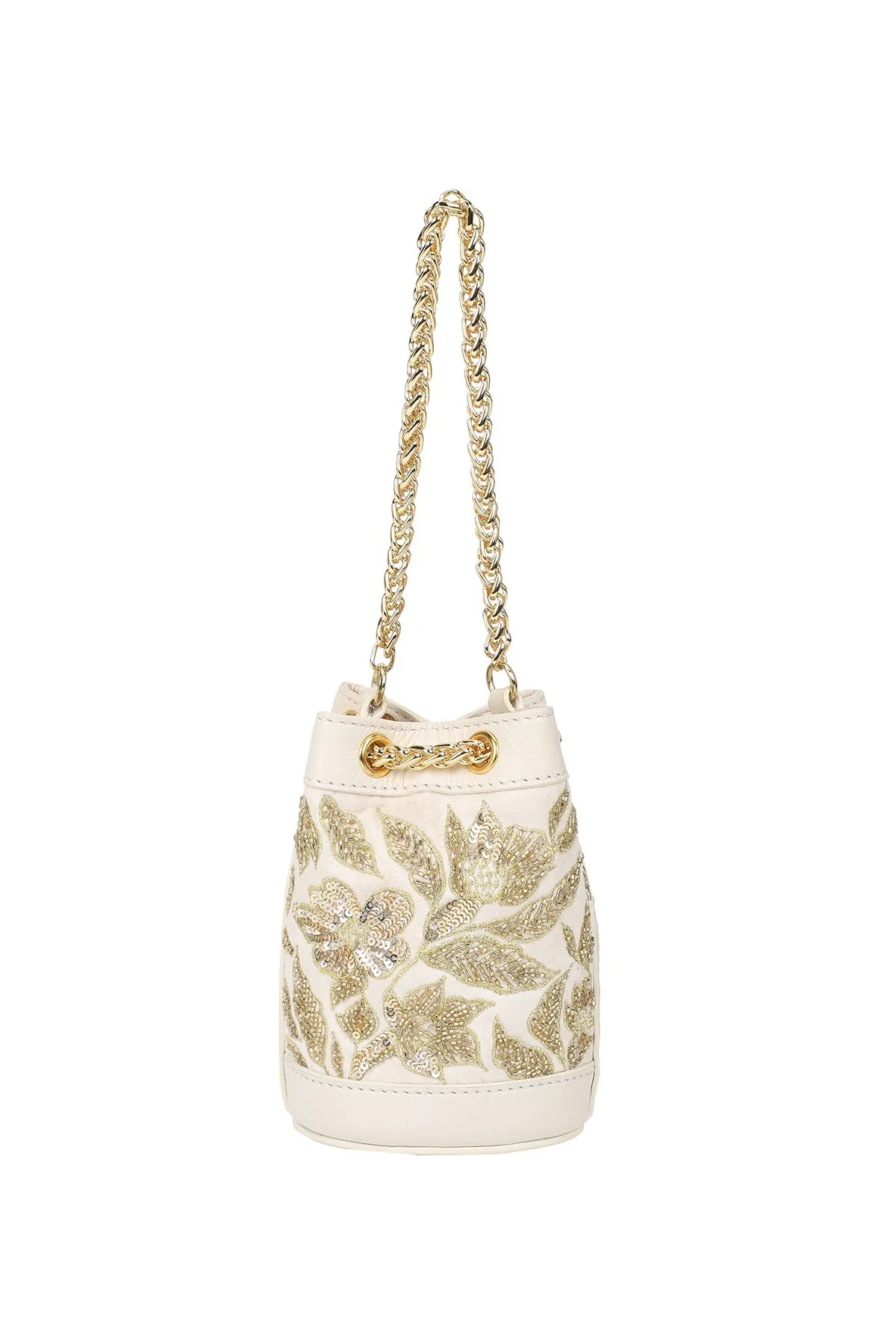 Sharnamli Mehra Adhar with the Holly bag