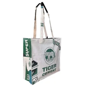Shoulder tote bag with tiger print