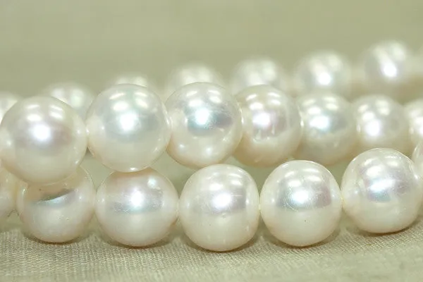 Strand of Gorgeous High Luster 10mm Pearls
