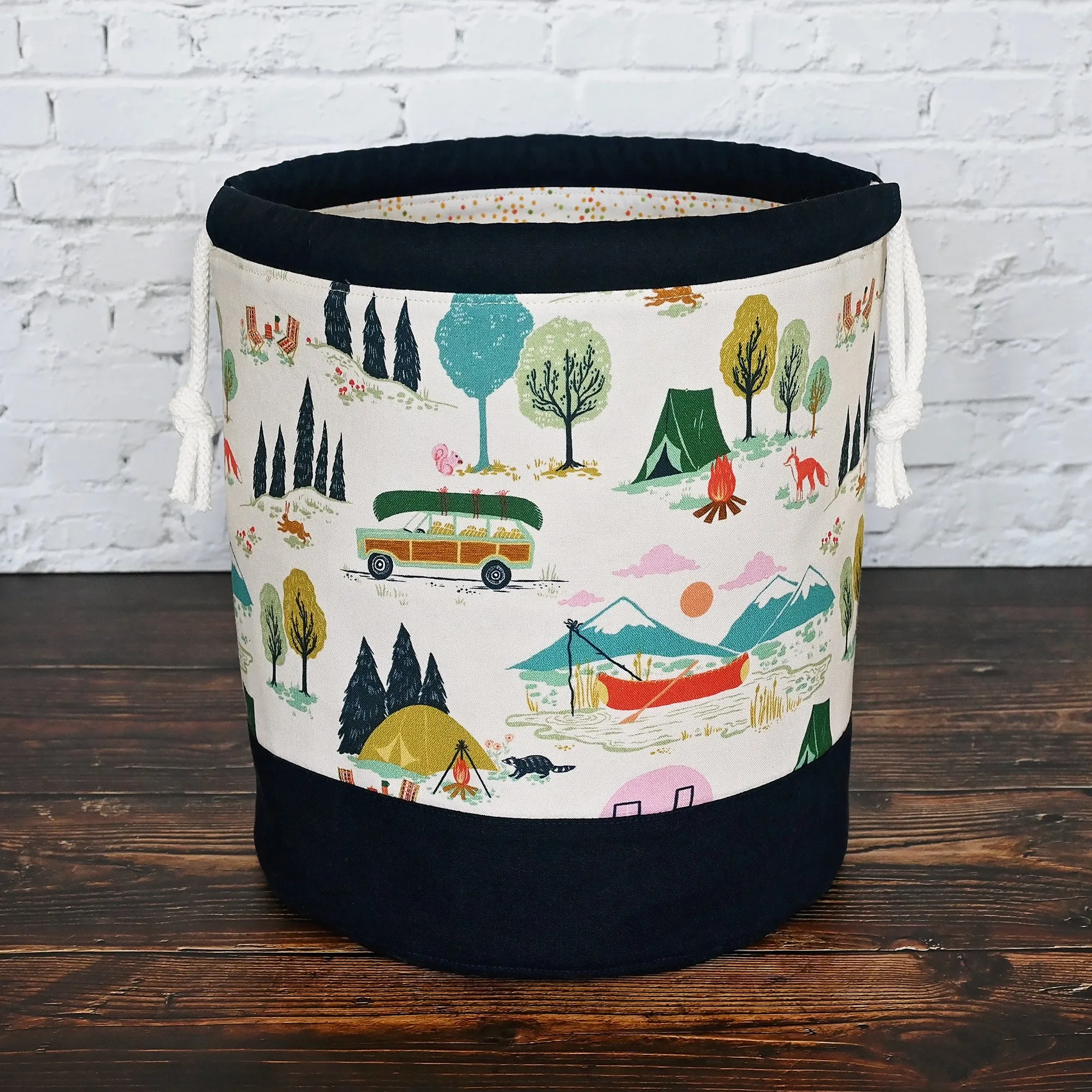 Vintage Camper Themed Bucket Bag